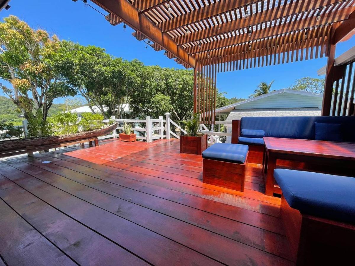 Hotel And Dive Center Roatan Yacht Club French Harbour Exterior foto